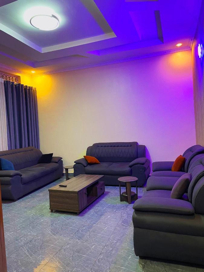 Zeo Airbnb - Cheap Apartment In 키갈리 외부 사진